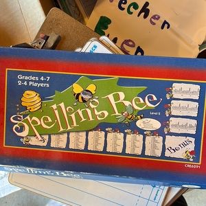 Spelling Bee Board Game Grades 4 - 7 - Good for teachers or Tutors